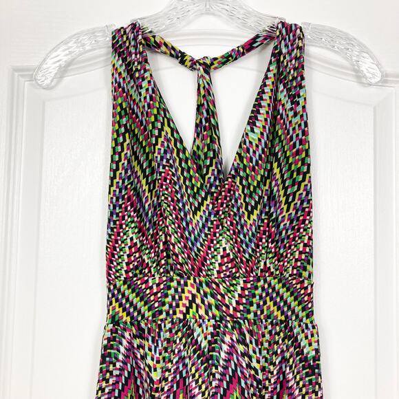 NWOT NEESHA Dress M/L Geo Halter Cross Back Smocked Maxi Stretch Multicolor - Picture 2 of 8